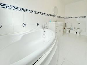 Point Clear road- click for photo gallery